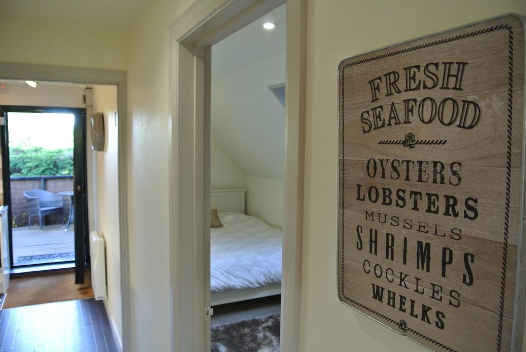 Frith Farm House Cottages Newnham  Szoba fotó