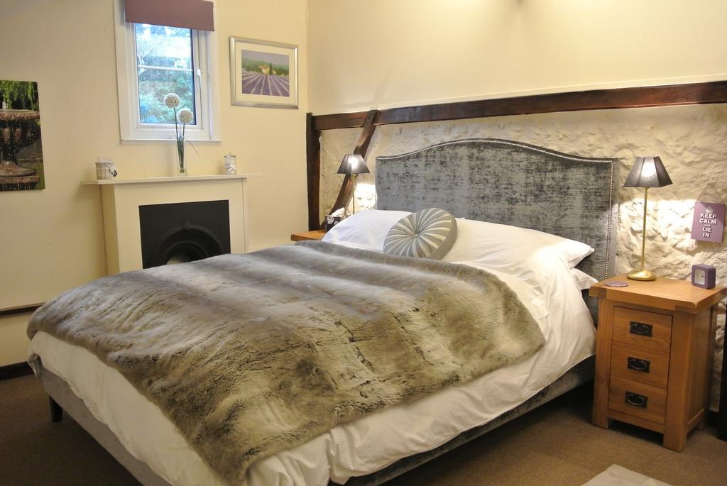 Frith Farm House Cottages Newnham  Szoba fotó