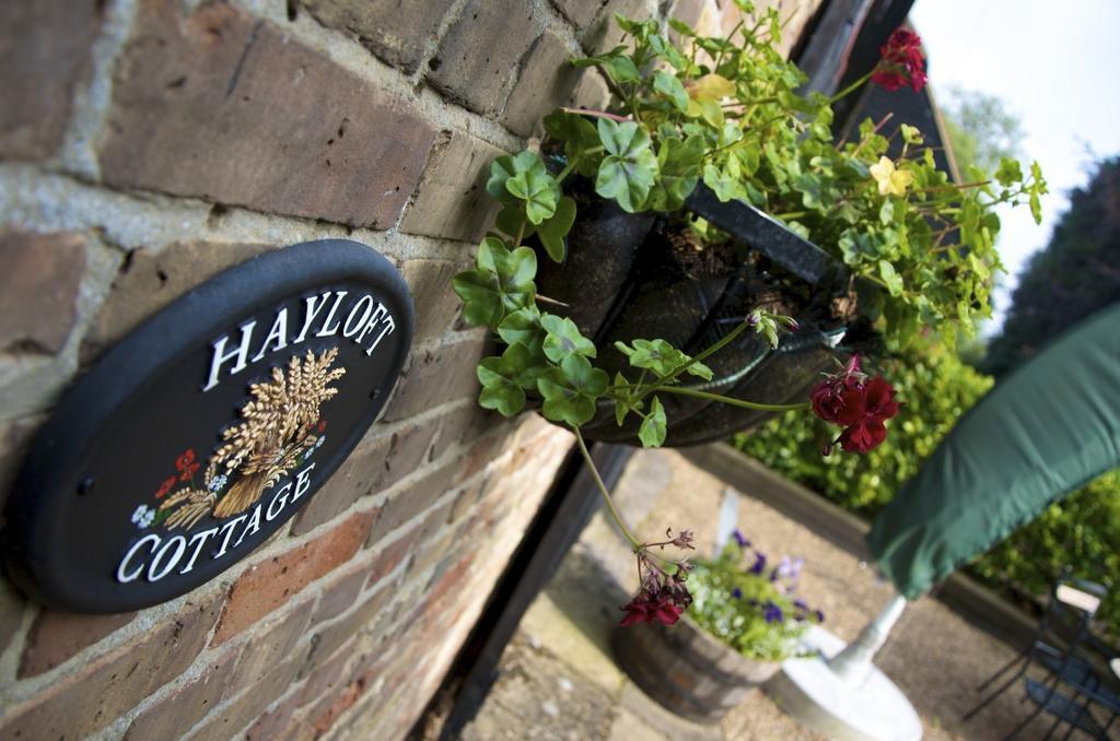 Frith Farm House Cottages Newnham  Szoba fotó